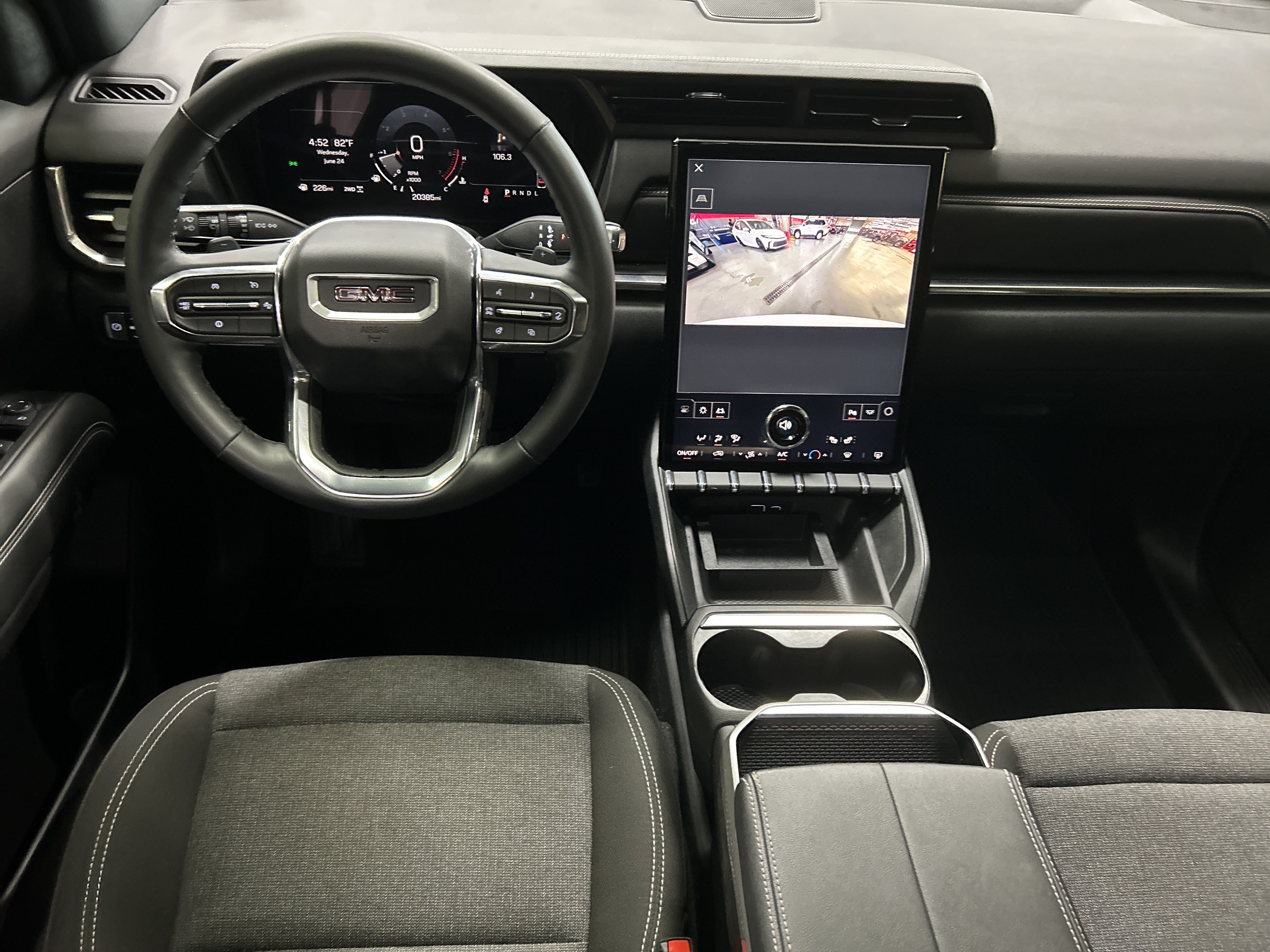 Used 2025 GMC Terrain Elevation AWD/4WD image 28