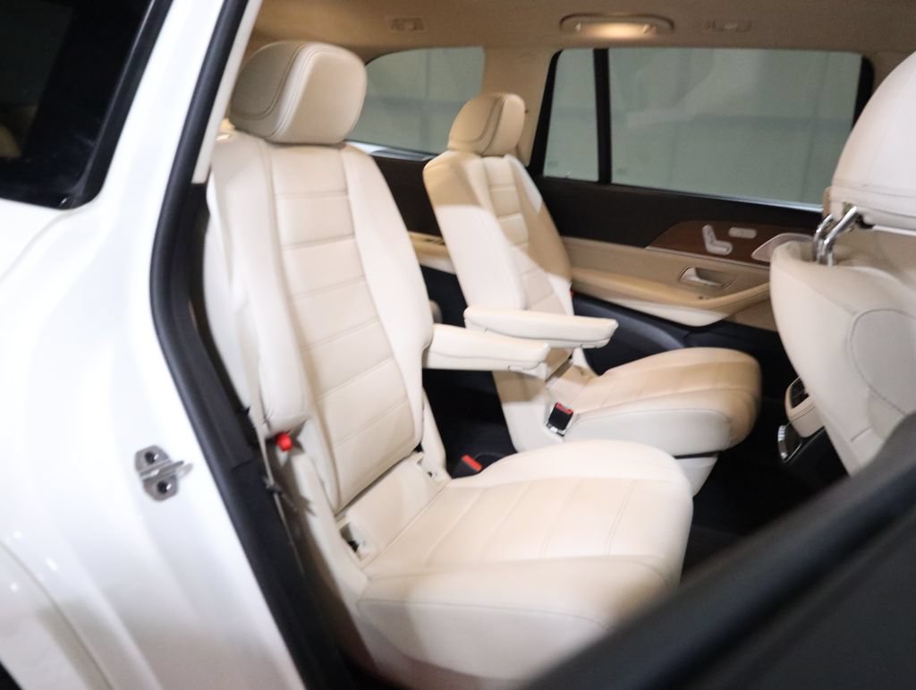 Used 2023 Mercedes-Benz GLS 450 4MATIC w/ AMG Line Exterior image 74