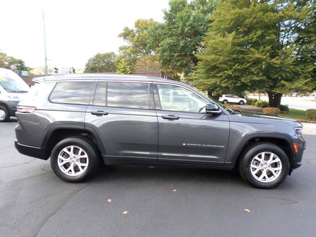 Used 2022 Jeep Grand Cherokee L Limited image 8