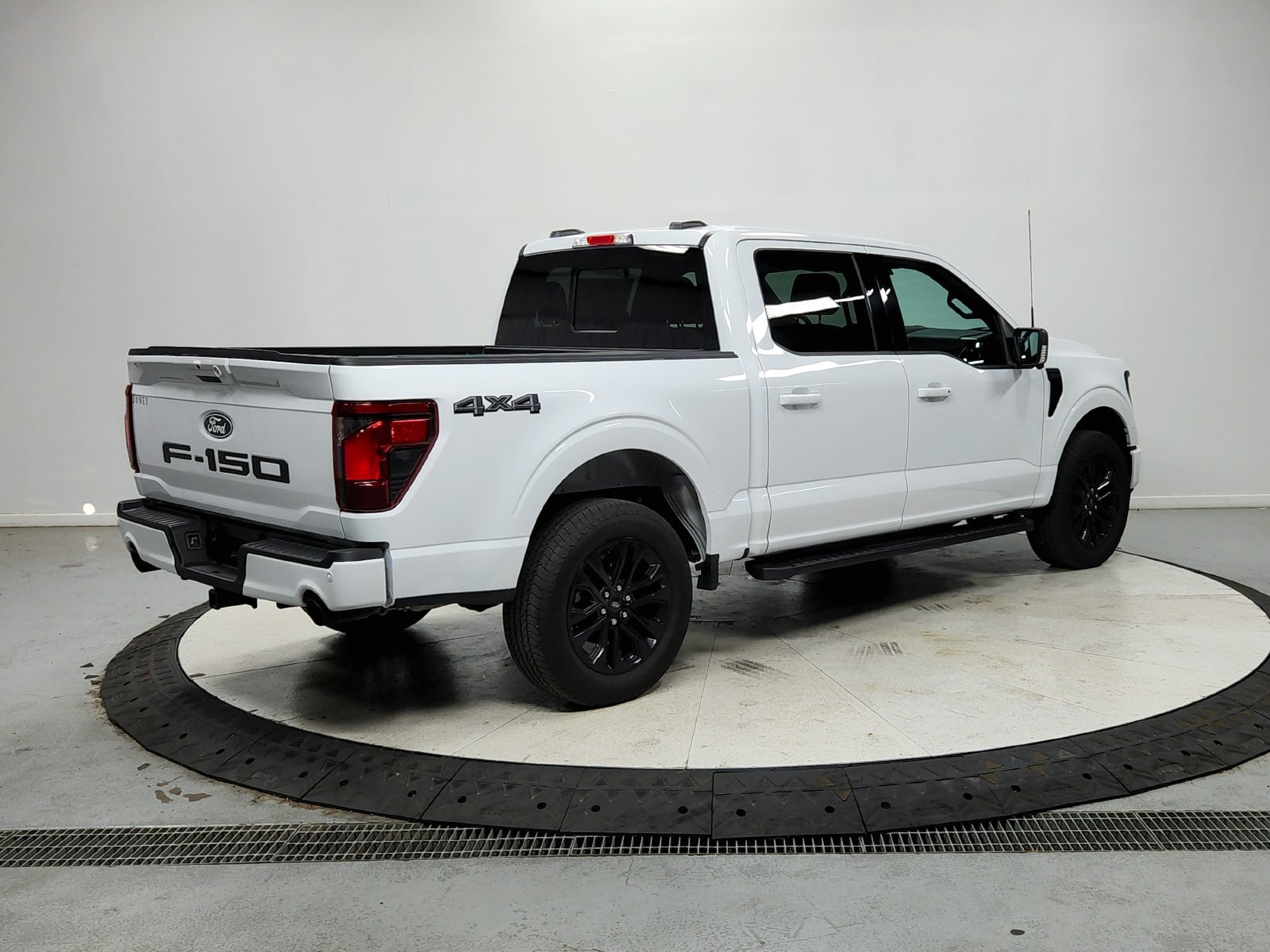 Used 2024 Ford F150 XLT w/ Equipment Group 302A MID AWD/4WD image 8