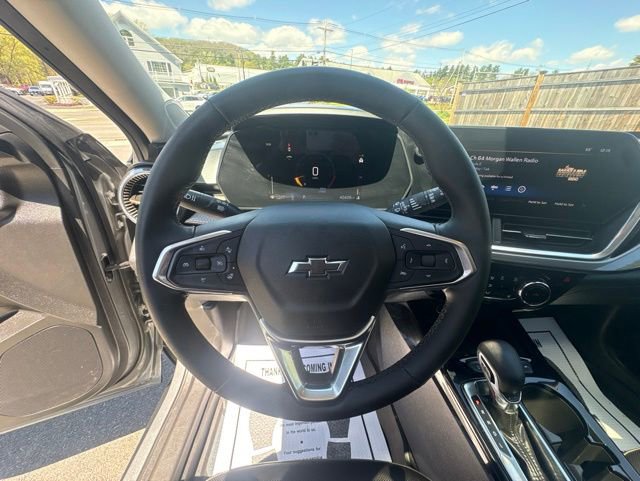 Used 2024 Chevrolet Trax ACTIV w/ Sunroof Package FWD image 21