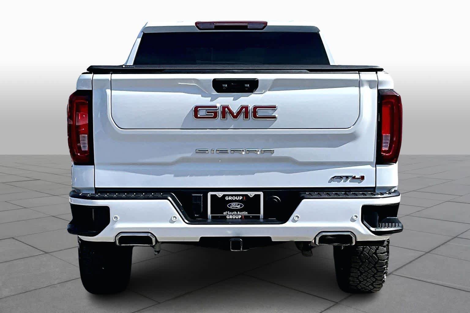 Used 2023 GMC Sierra 1500 AT4 image 5