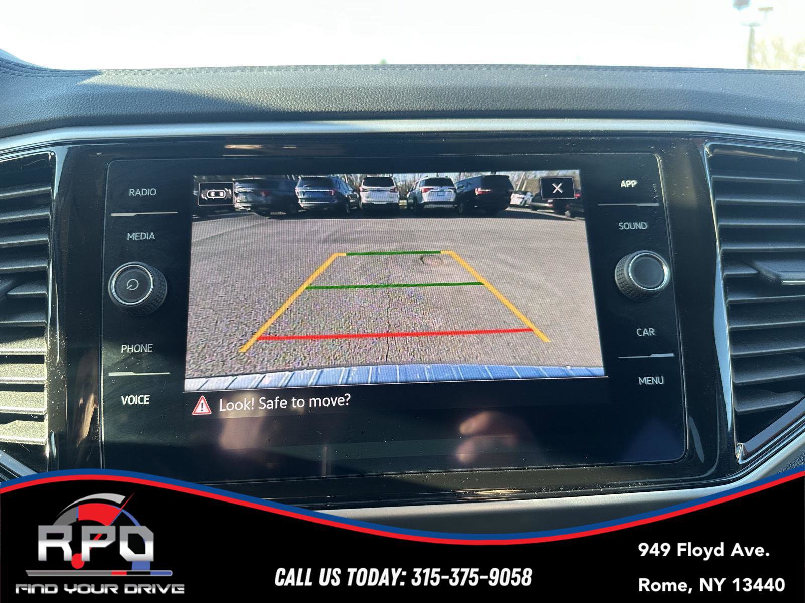 Used 2022 Volkswagen Atlas SE image 14