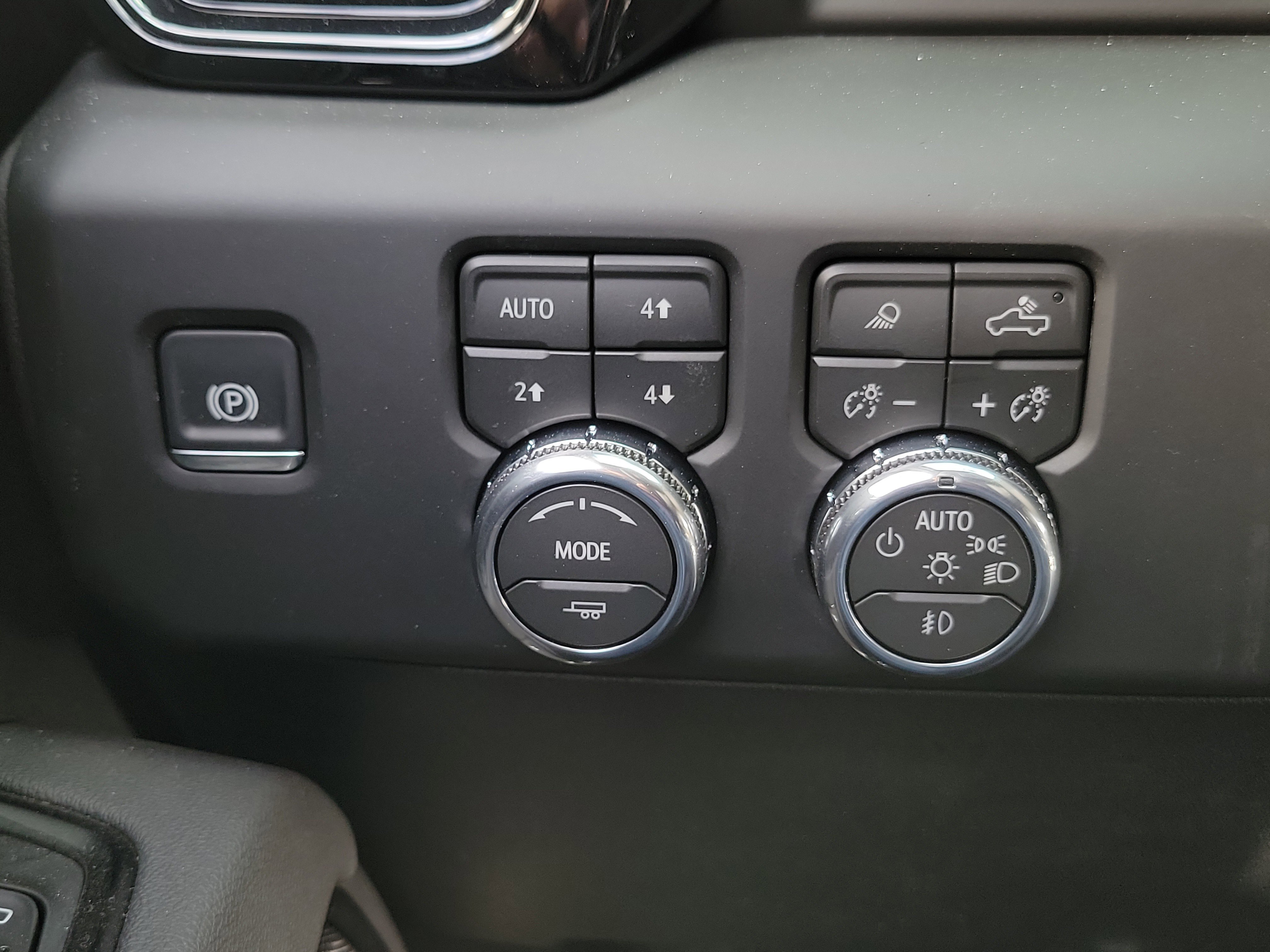 New 2026 GMC Sierra 2500 AT4 w/ AT4 Premium Plus Package image 23
