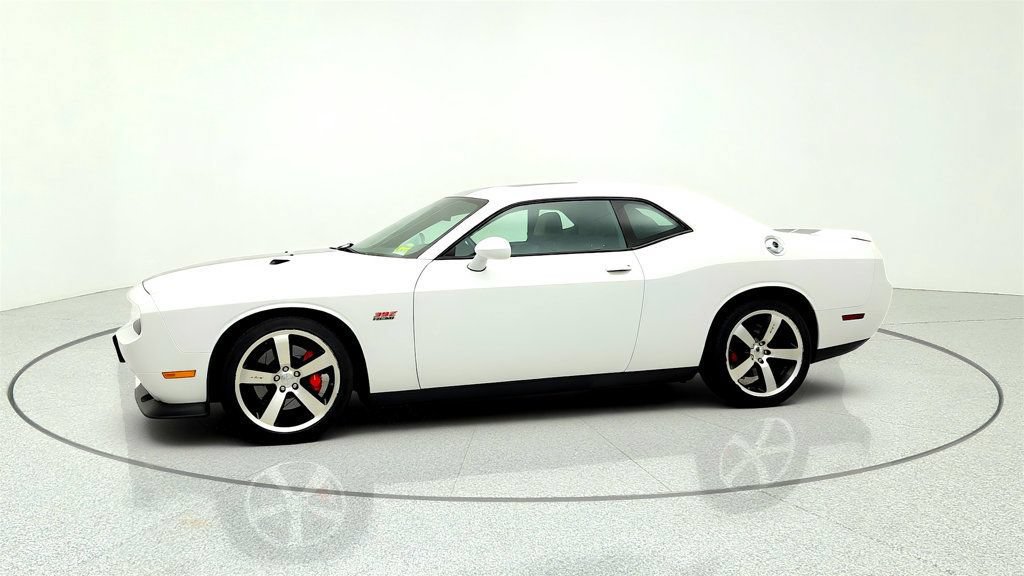 Used 2012 Dodge Challenger SRT8 RWD image 8
