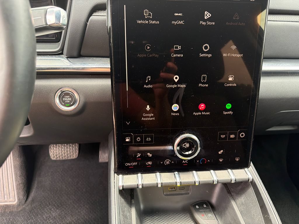 Used 2026 GMC Terrain Elevation w/ Black Edition FWD image 30