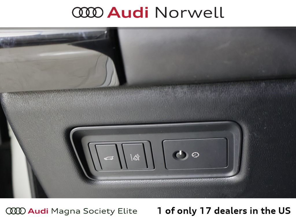 Used 2017 Land Rover Range Rover HSE AWD/4WD image 26