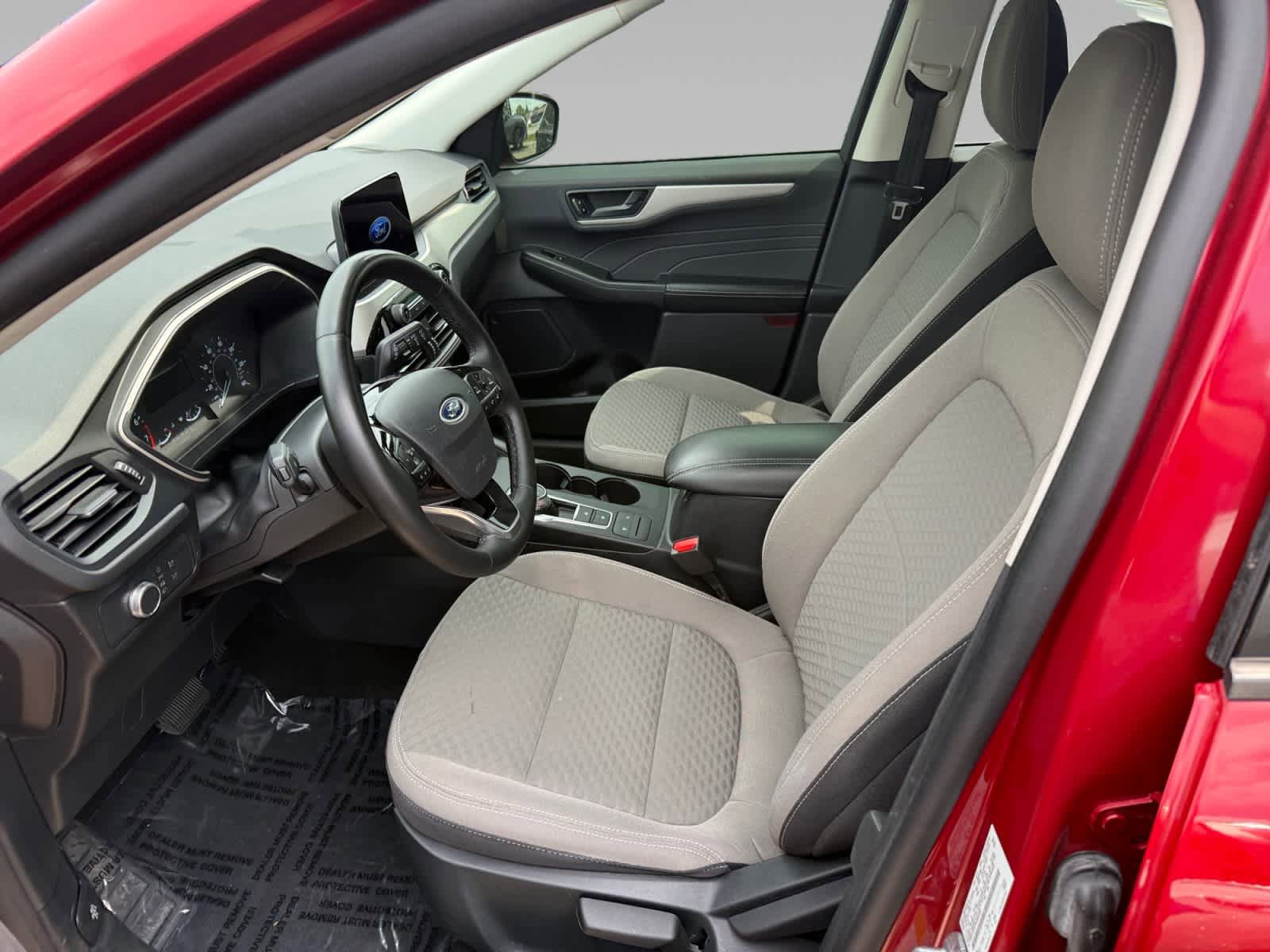 Used 2022 Ford Escape SE w/ Cold Weather Package FWD image 11