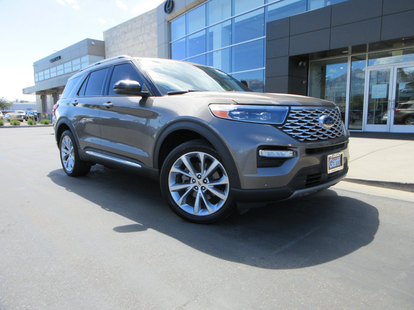 Used 2021 Ford Explorer Platinum w/ Equipment Group 601A AWD/4WD image 14