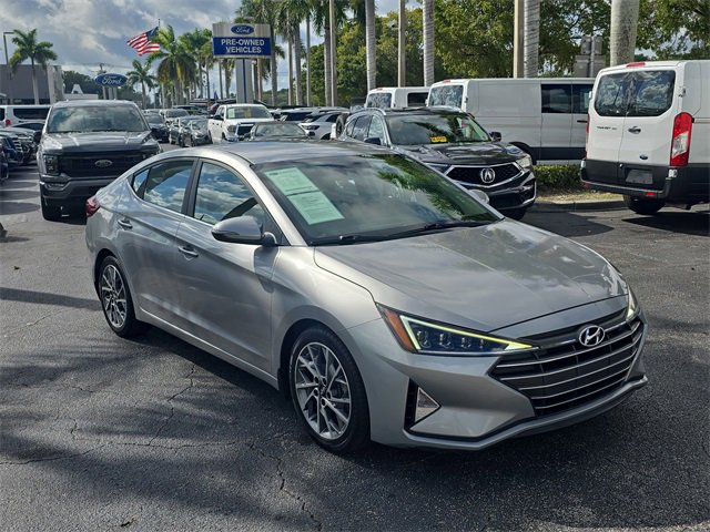 Used 2020 Hyundai Elantra Limited image 2