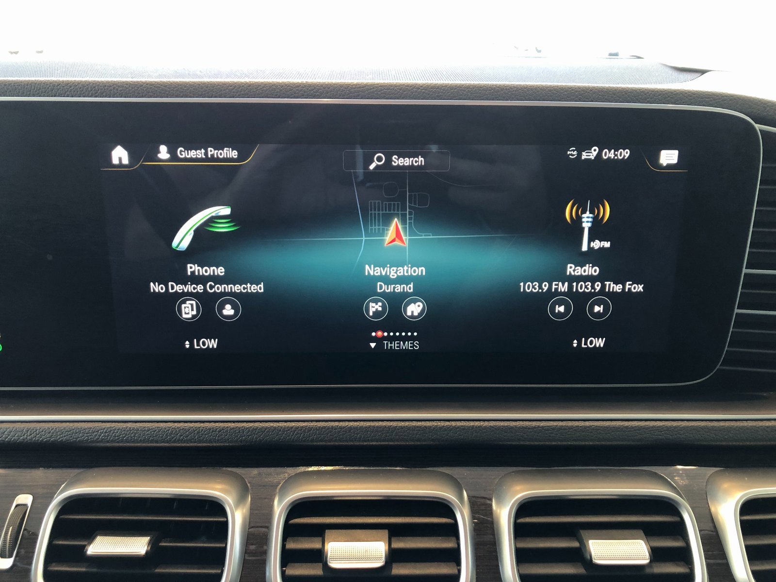 Used 2020 Mercedes-Benz GLE 350 4MATIC image 28