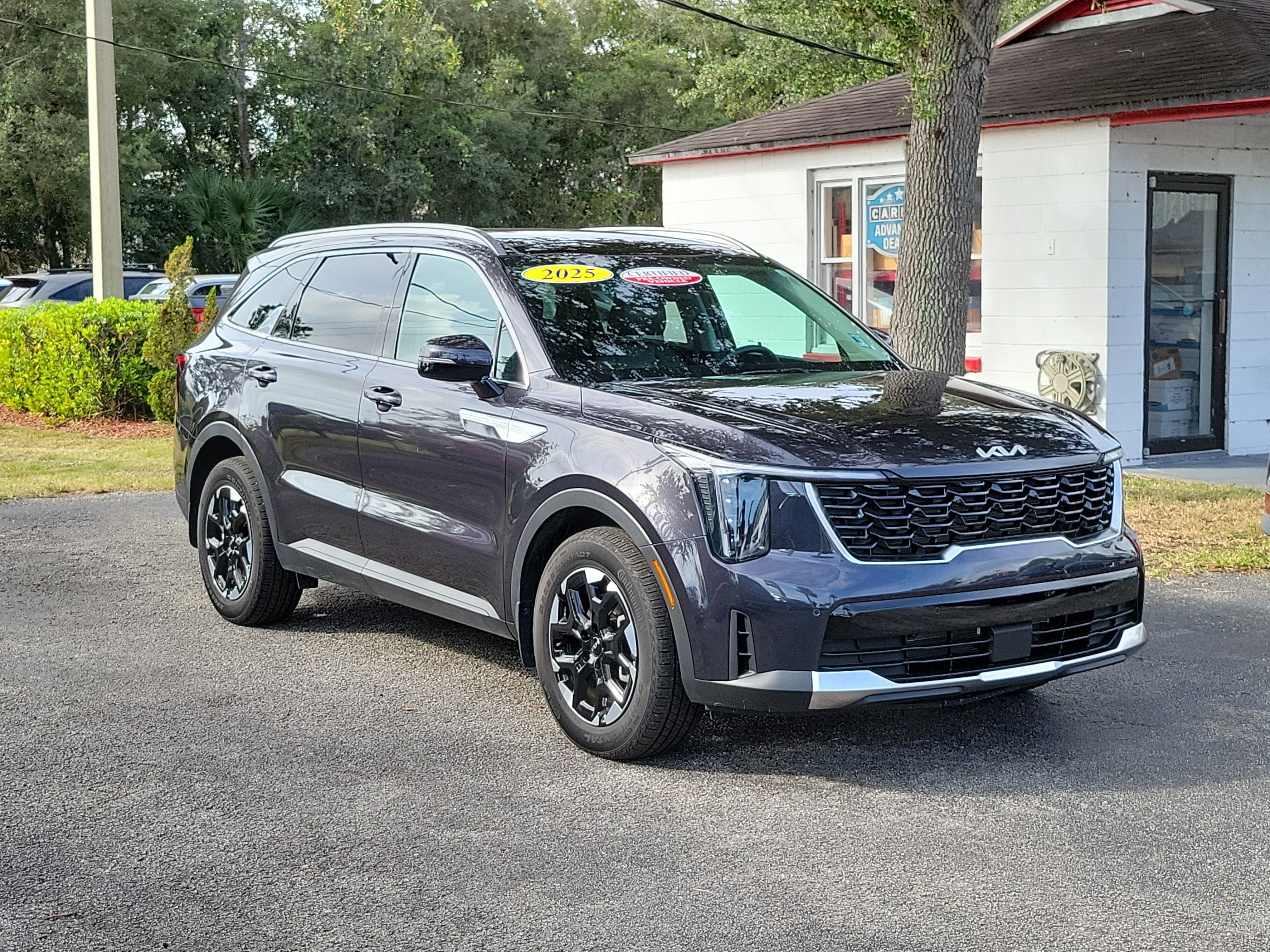 Certified 2025 Kia Sorento S w/ Panoramic Sunroof Package FWD image 38