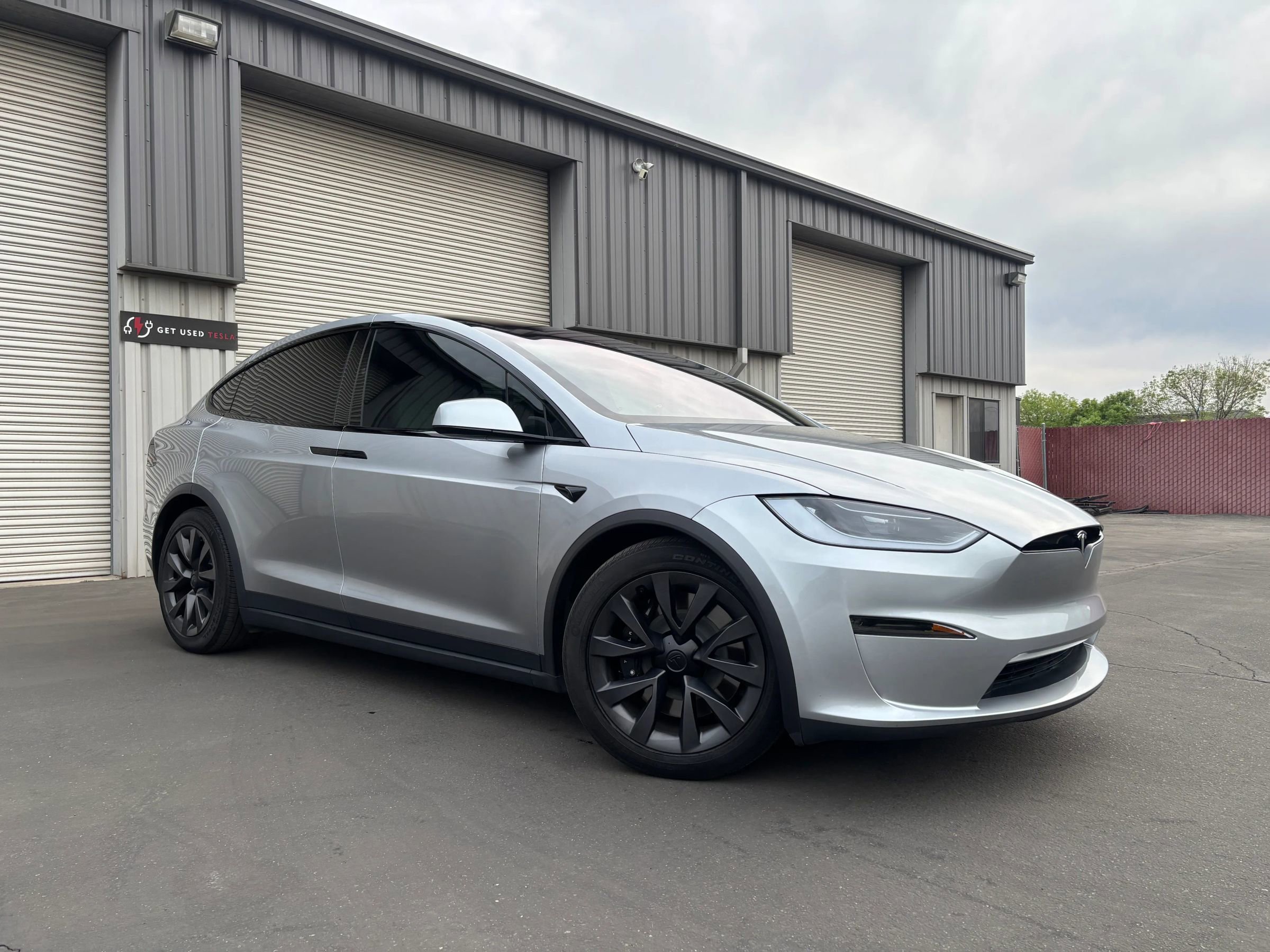 Used 2024 Tesla Model X image 3