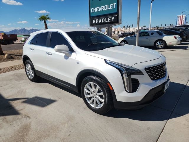 Used 2019 Cadillac XT4 Luxury image 2