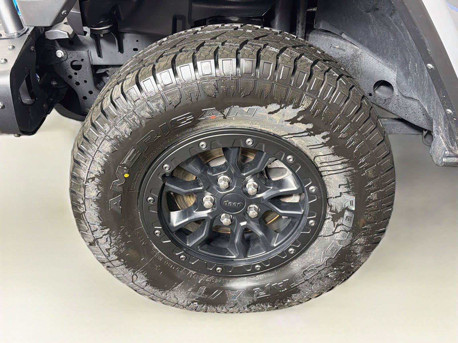 Used 2023 Jeep Wrangler Unlimited Rubicon 4xe AWD/4WD image 34