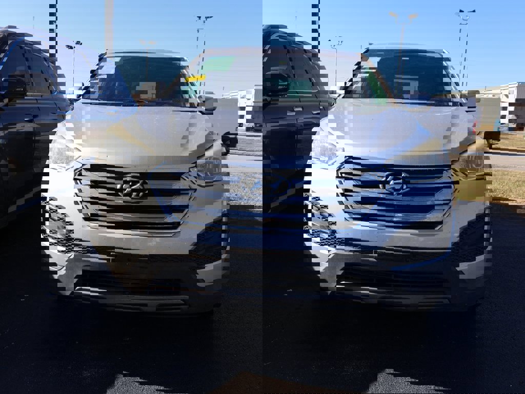 Used 2014 Hyundai Santa Fe Sport image 2