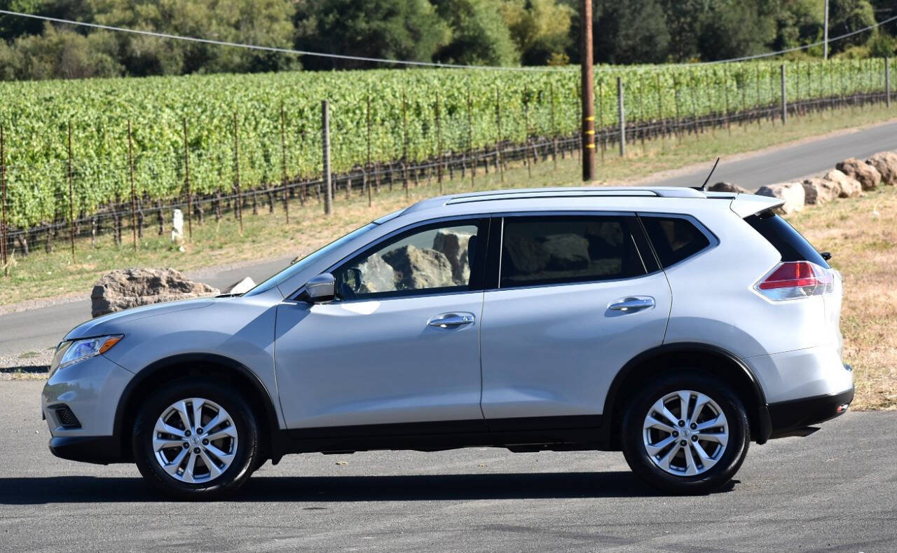 Used 2015 Nissan Rogue SV AWD/4WD image 9