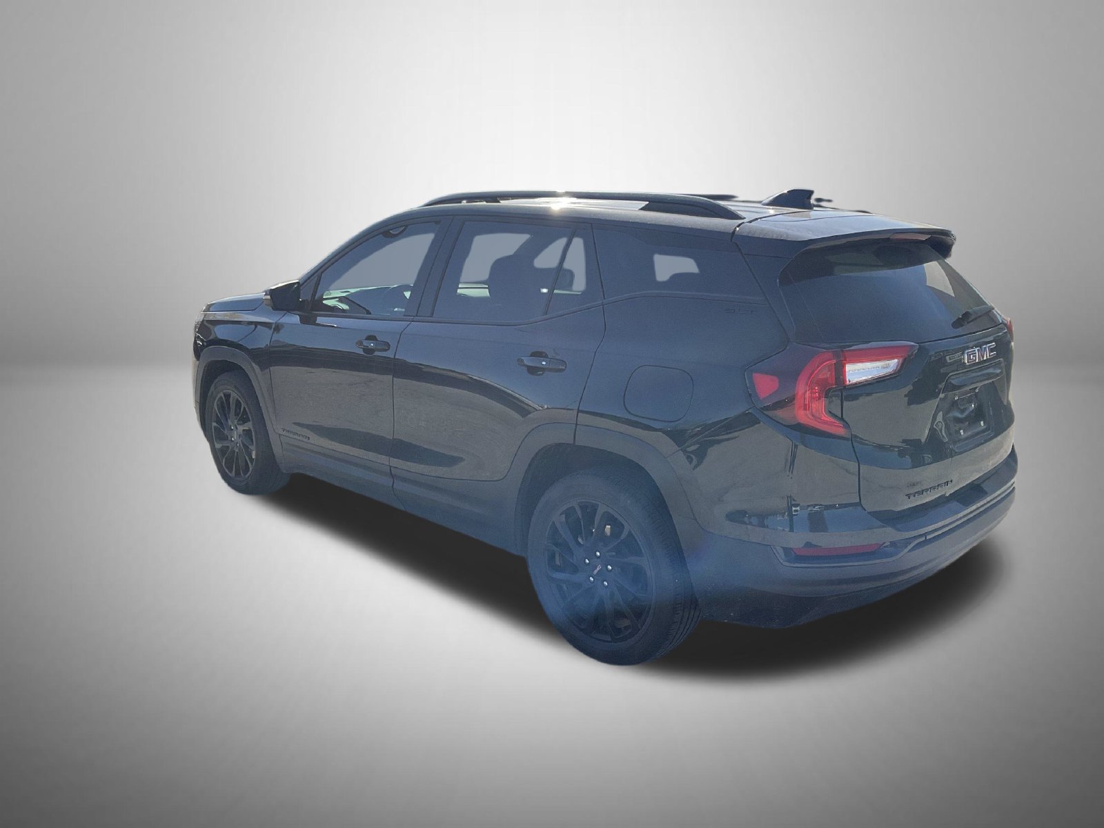 Certified 2024 GMC Terrain SLT w/ Elevation Edition FWD image 2