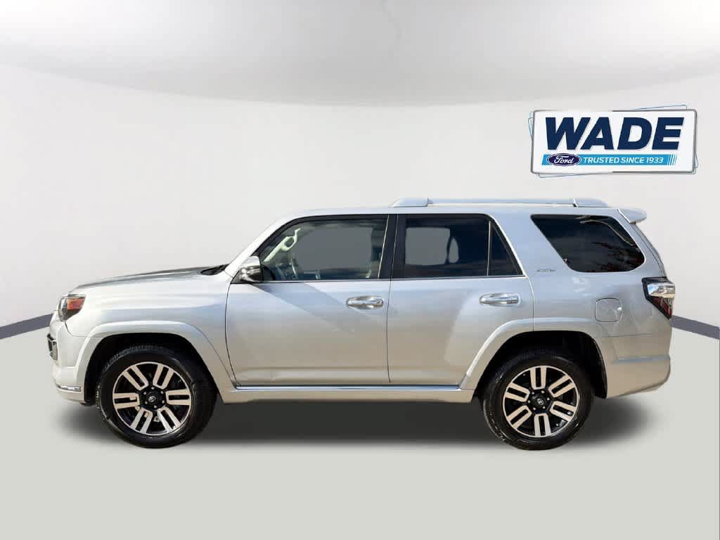 Used 2018 Toyota 4Runner Limited AWD/4WD image 8