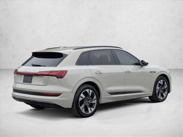 Used 2021 Audi e-tron Premium w/ Convenience Plus Package image 5