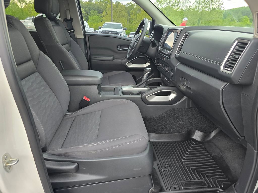Used 2024 Nissan Frontier SV AWD/4WD image 27
