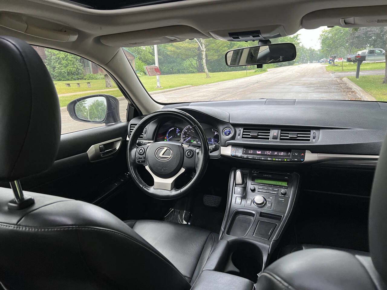 Used 2015 Lexus CT 200h Base 4dr Hatchback image 24