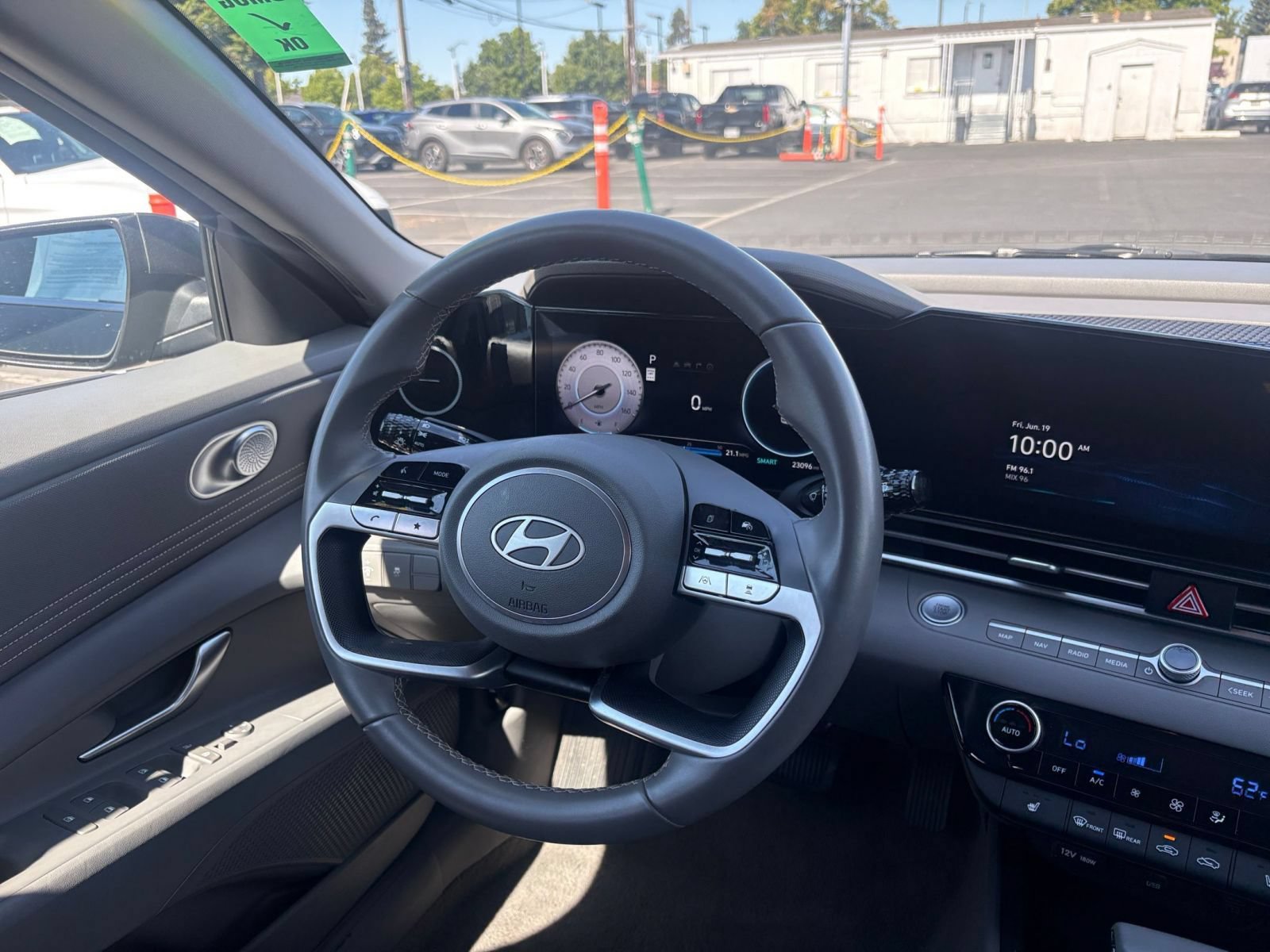 Used 2025 Hyundai Elantra SEL FWD image 34