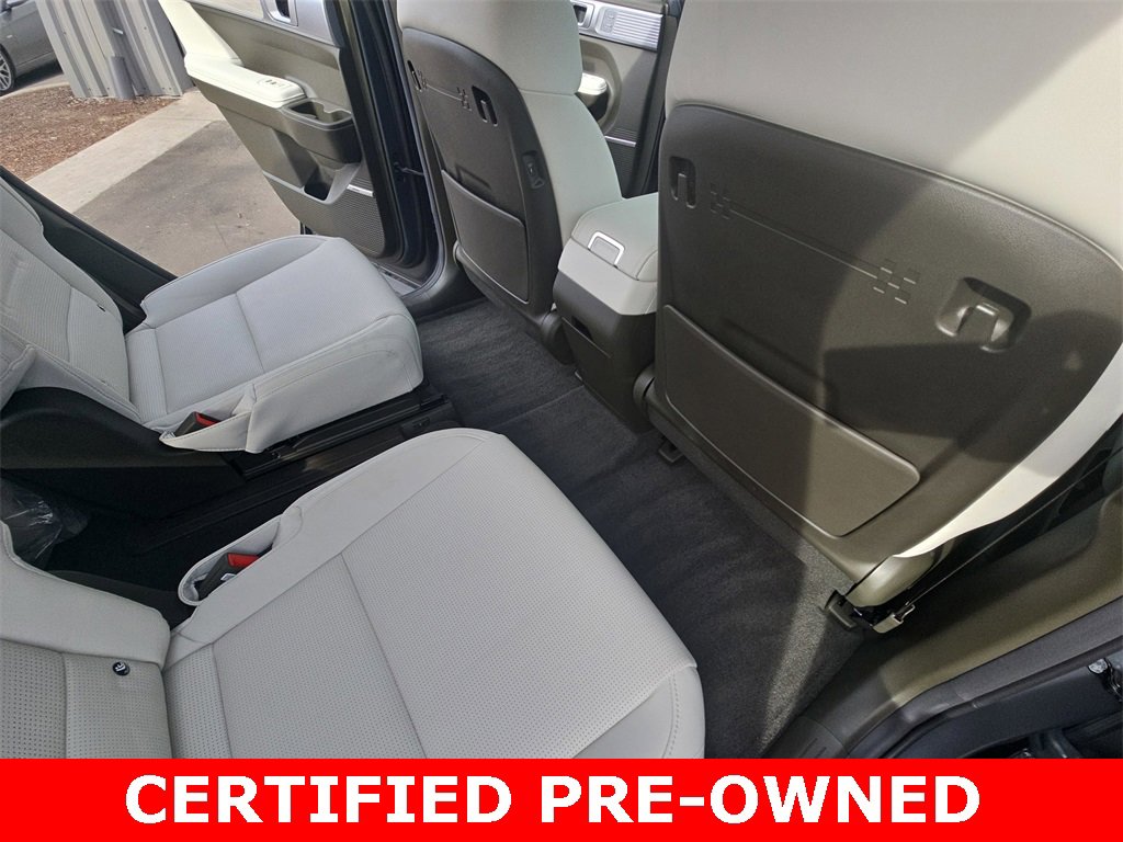 Used 2025 Hyundai Santa Fe Calligraphy image 12