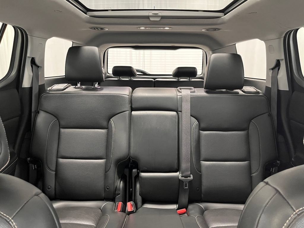 Used 2019 GMC Acadia SLT w/ LPO, Black Accent Package AWD/4WD image 35