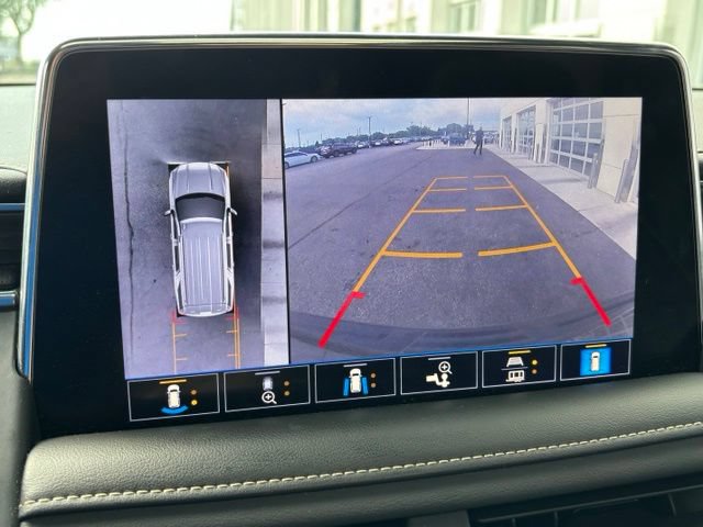 Used 2021 GMC Yukon XL SLT w/ SLT Luxury Plus Package AWD/4WD image 19