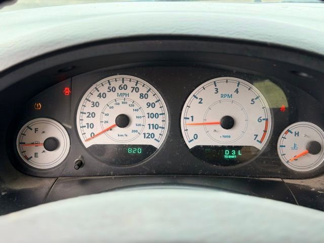 Used 2007 Chrysler Town & Country Touring image 8