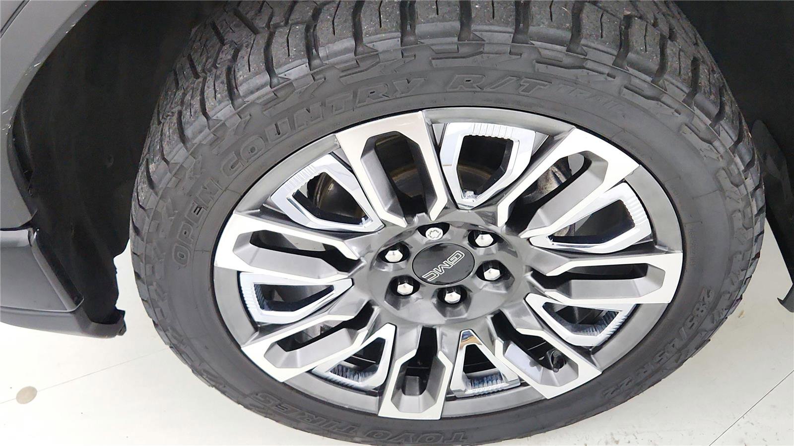 Used 2023 GMC Sierra 1500 Denali Ultimate AWD/4WD image 16