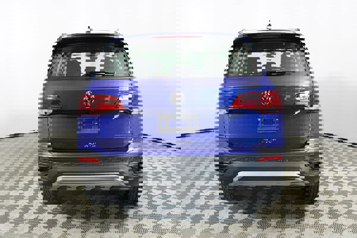 Used 2023 Volkswagen Taos S w/ Driver Assistance Package image 31