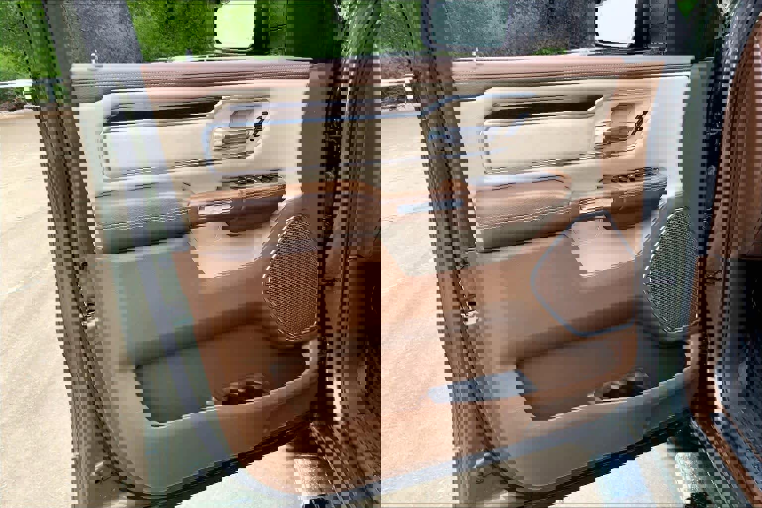 Used 2021 RAM 1500 Laramie AWD/4WD image 20