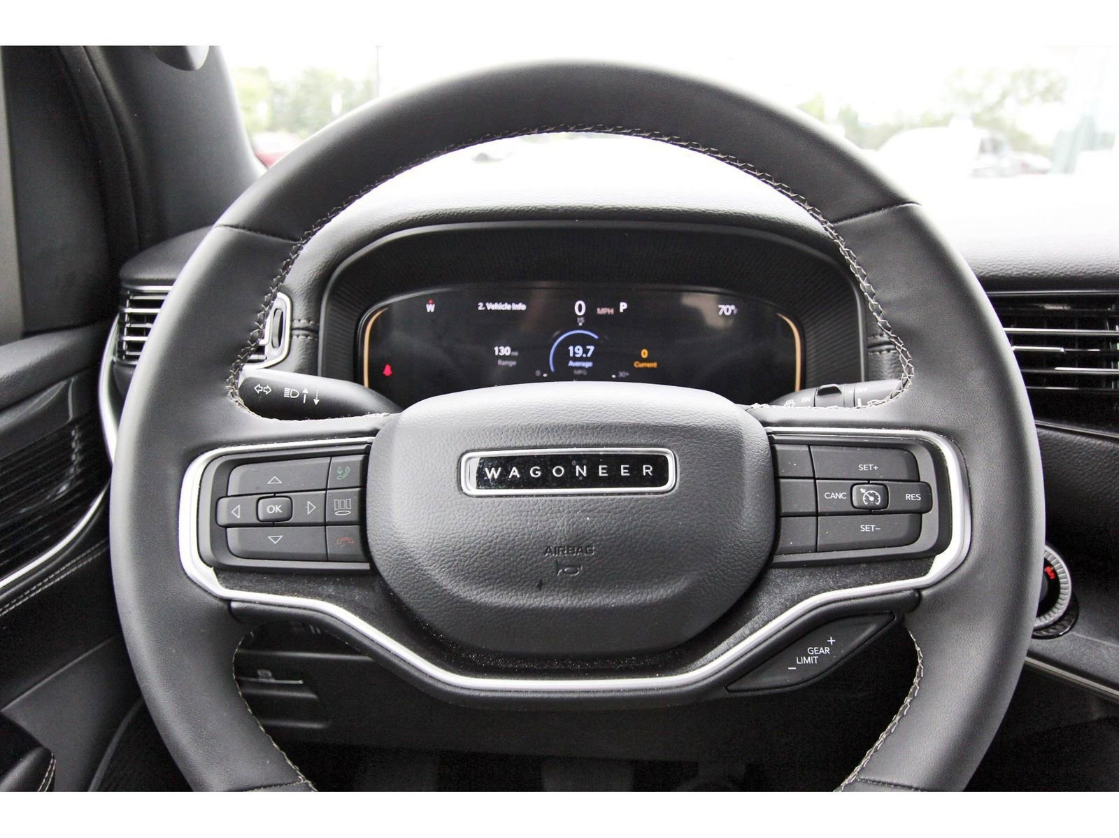 Used 2023 Jeep Wagoneer 2WD image 15