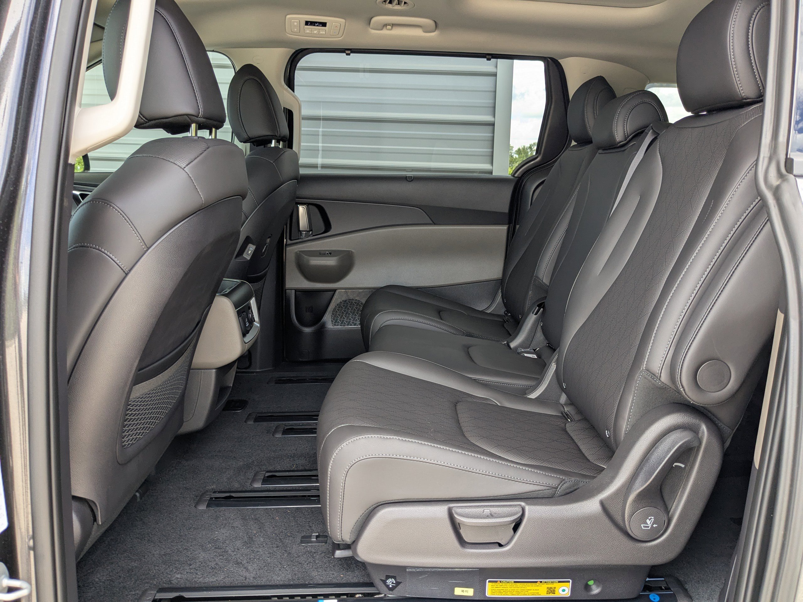 New 2026 Kia Carnival SX image 17
