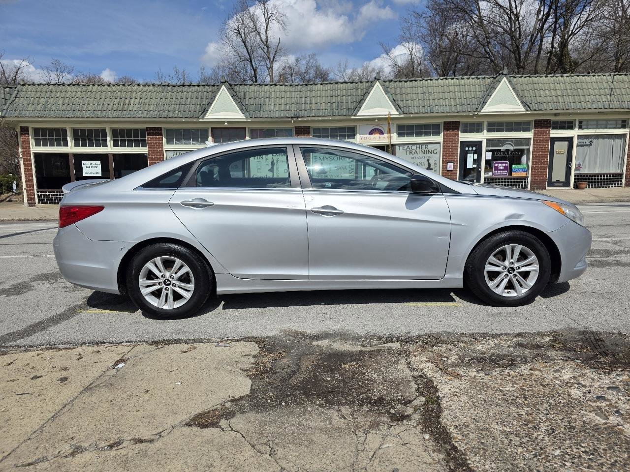 Used 2013 Hyundai Sonata GLS w/ Popular Equipment Pkg image 6
