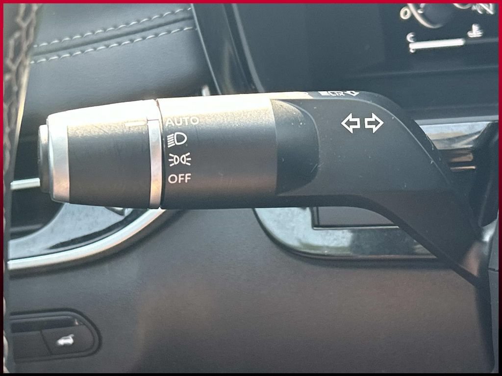 Used 2023 INFINITI QX60 Sensory FWD image 34