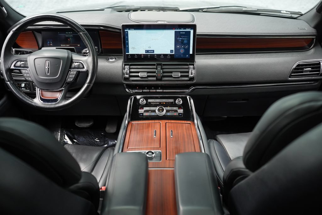 Used 2023 Lincoln Navigator Reserve RWD image 21