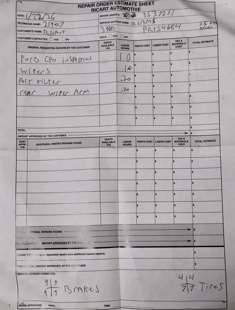 Used 2025 Volkswagen Atlas SE image 5