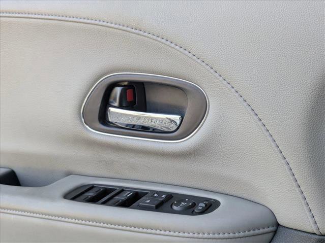 Used 2018 Honda HR-V EX-L image 4