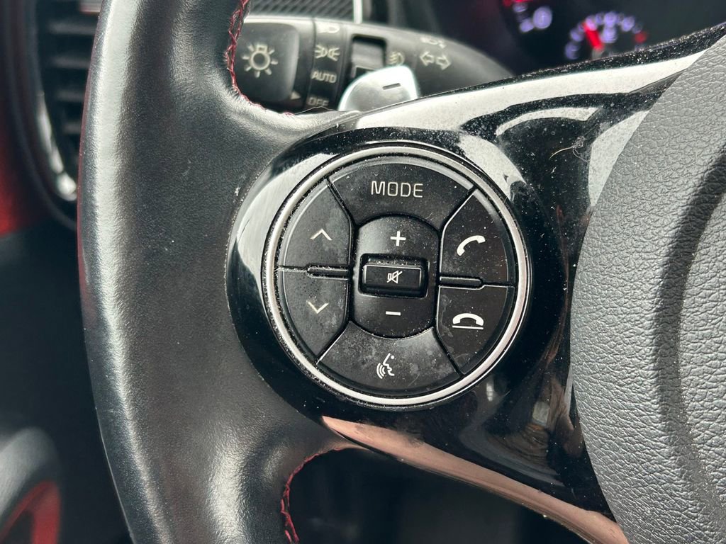 Used 2021 Kia Soul Turbo FWD image 36
