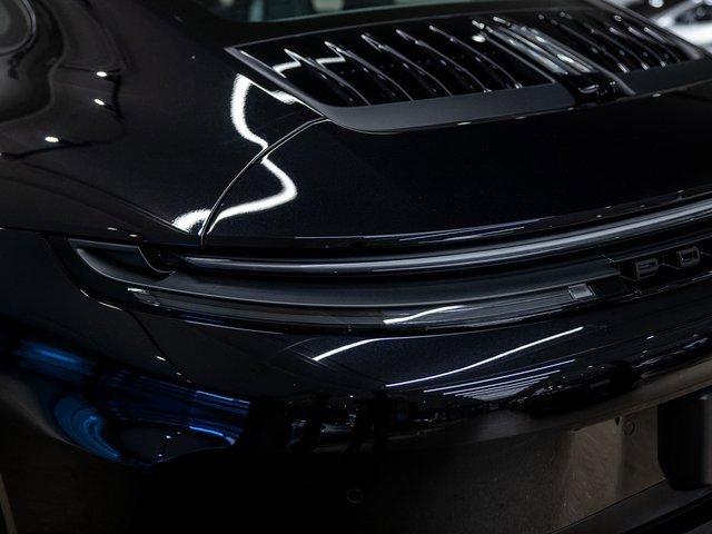 Used 2025 Porsche 911 Carrera GTS image 18