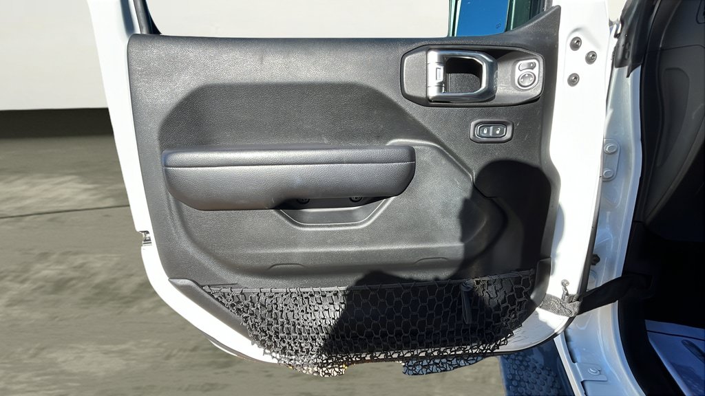 Used 2018 Jeep Wrangler Sport AWD/4WD image 15
