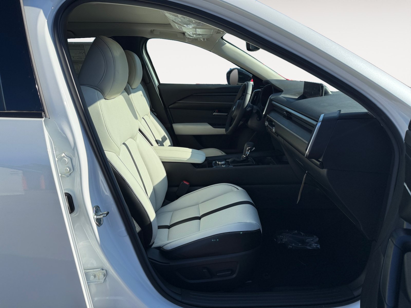 New 2026 MAZDA CX-50 AWD 2.5 S w/ Premium Package image 19