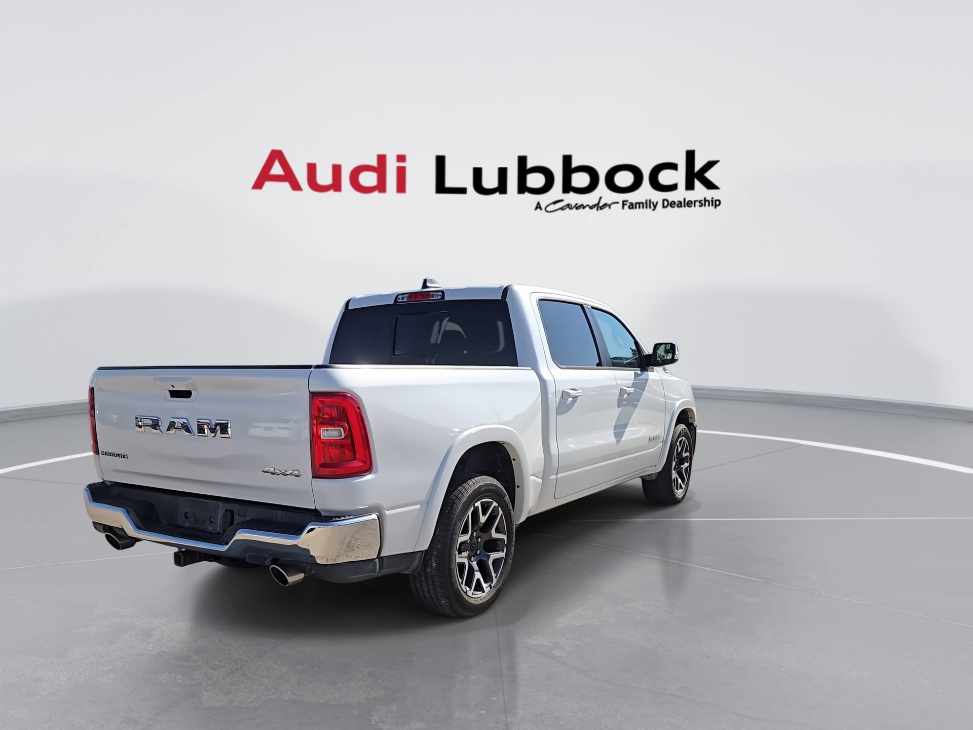 Used 2026 RAM 1500 Laramie AWD/4WD image 8