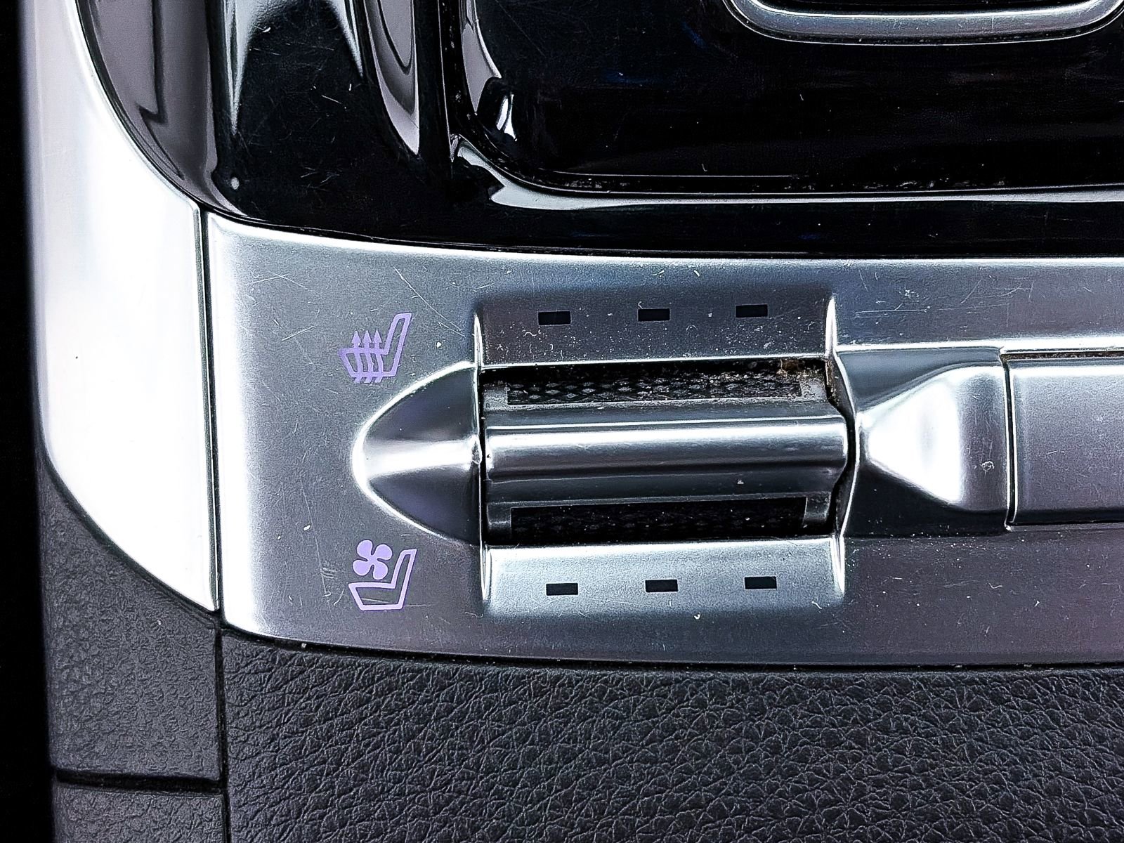 Certified 2024 Kia Carnival SX image 26