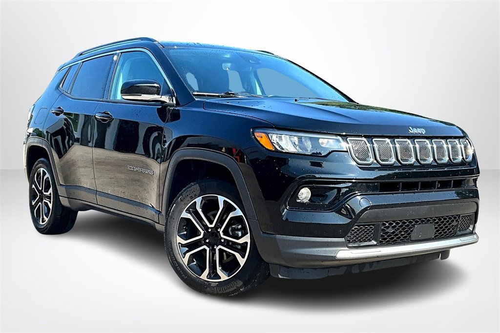 Used 2022 Jeep Compass Limited image 3