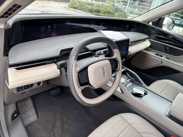 Certified 2024 Lincoln Nautilus Reserve image 16