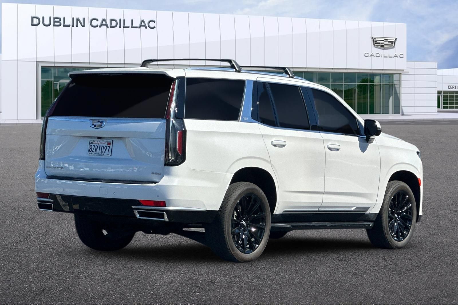Used 2022 Cadillac Escalade Luxury AWD/4WD image 4